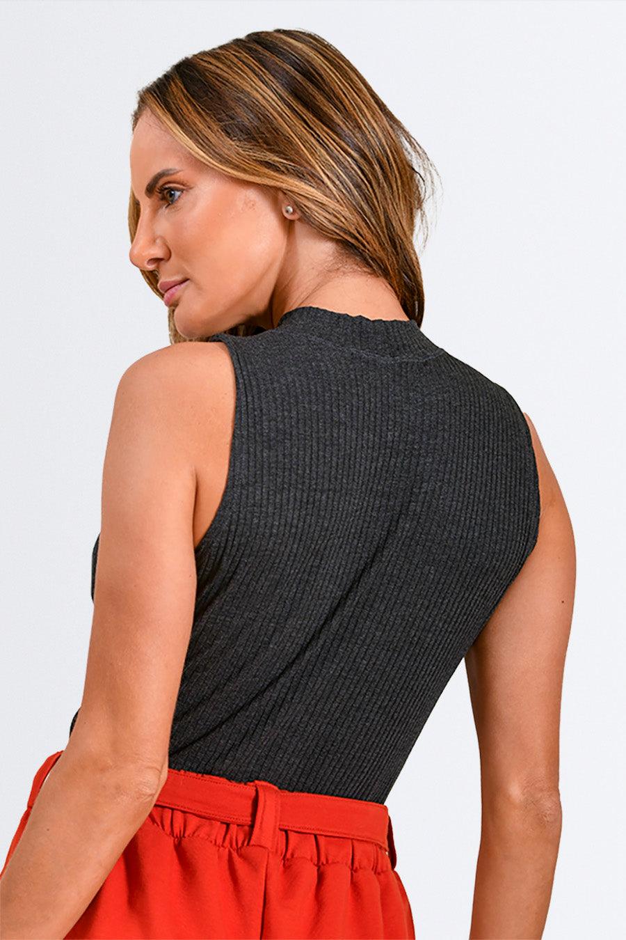 Blusinha Canelada de Gola Alta - Nuance