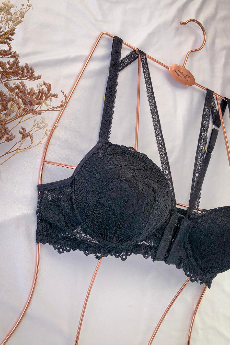 Soutien Strappy Bra de Renda com Fecho Frontal + Calcinha Biquíni - Nuance
