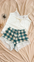 03330 - Short Doll com Renda no Decote e Barra