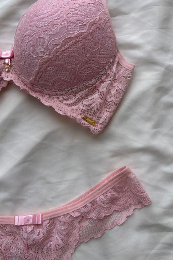 03334 -Sutiã com Base e Alças em Renda e Calcinha Fio