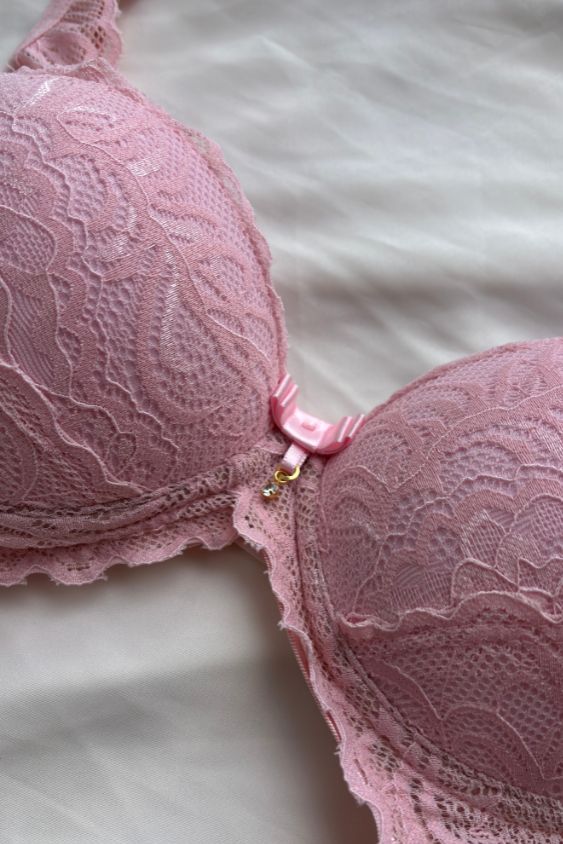 03334 -Sutiã com Base e Alças em Renda e Calcinha Fio