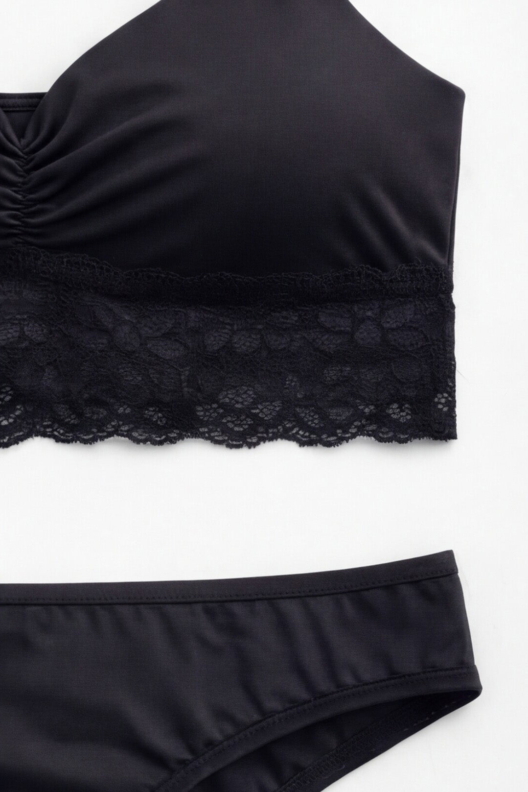 03437 - Conjunto Sutiã com Bojo Removível e Calcinha Biquíni