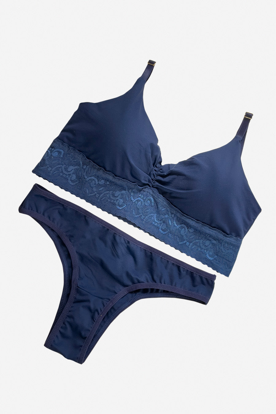 03437 - Conjunto Sutiã com Bojo Removível e Calcinha Biquíni