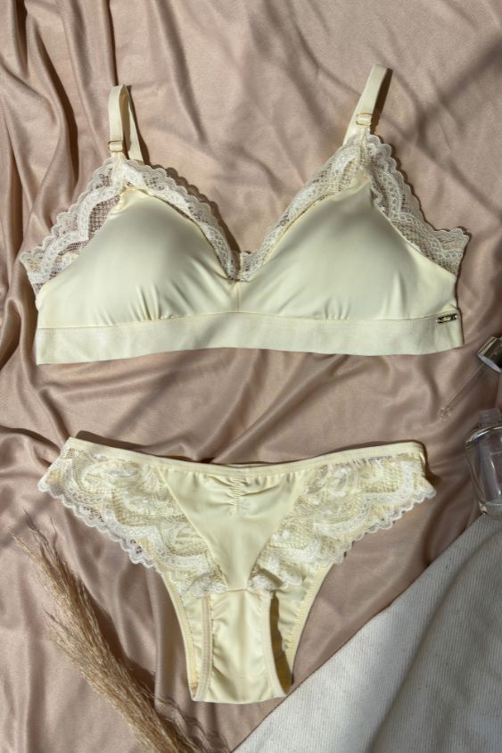 03482 - Sutiã Top com Renda e Microfibra + Calcinha Biquíni