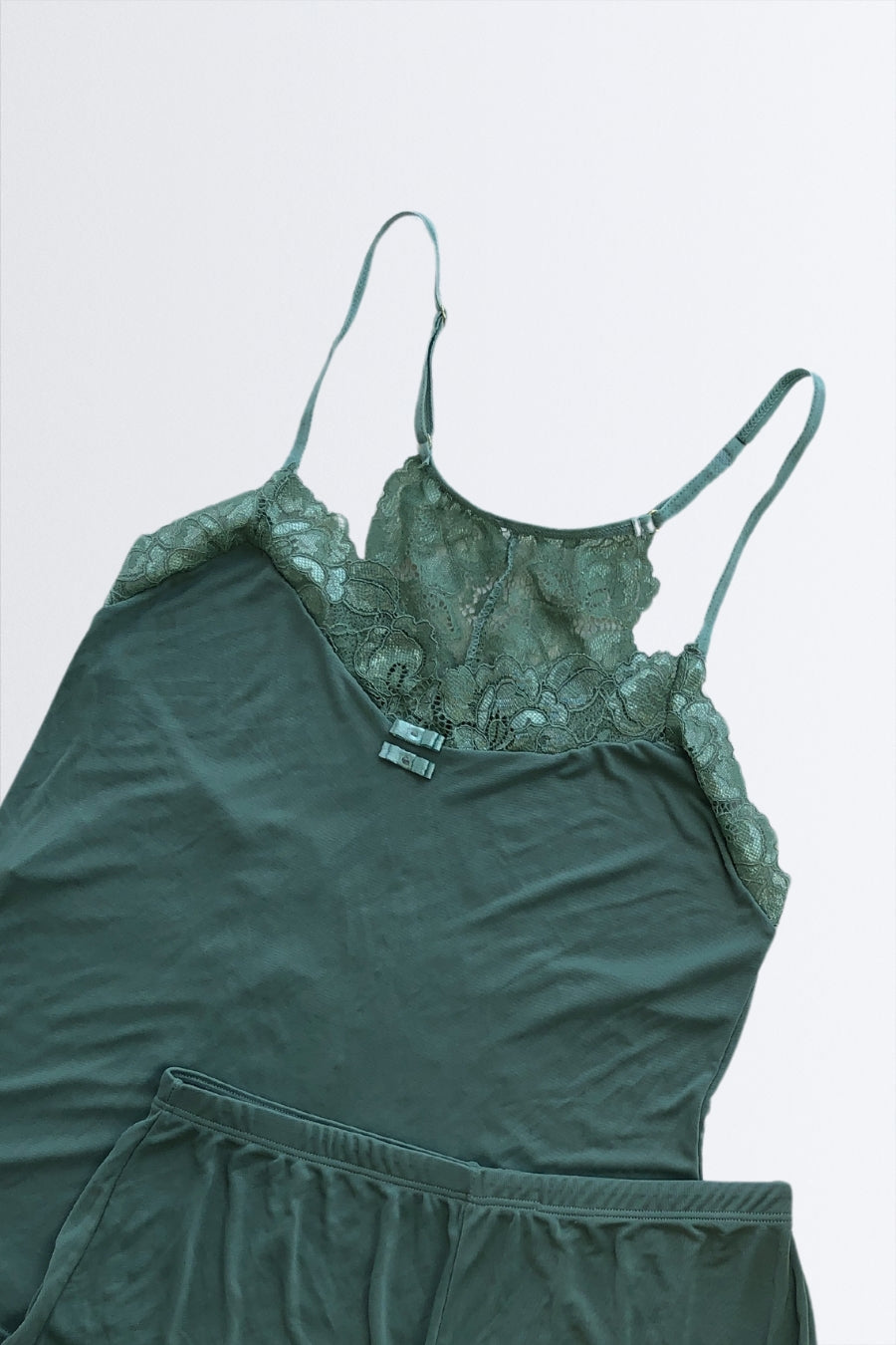 03703 - Short Doll