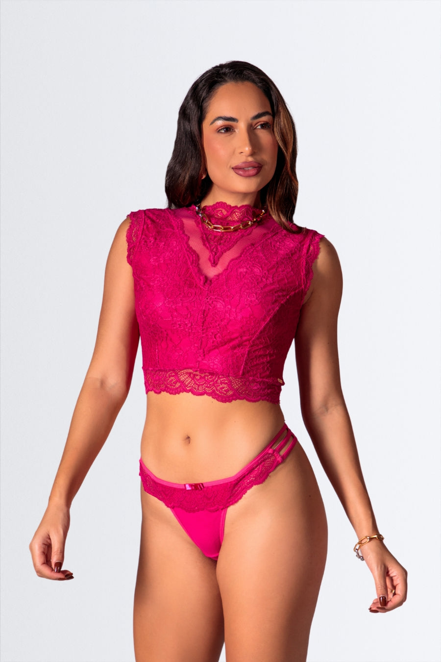 03896 - Cropped de Renda e Gola Alta e Calcinha Fio