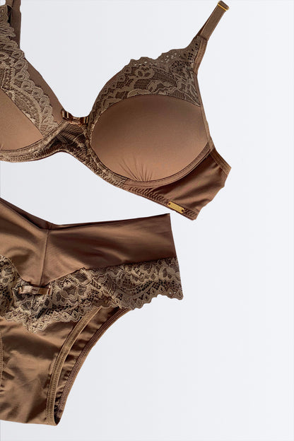 03935 - Conjunto Soutien com Renda e Calcinha Biquíni