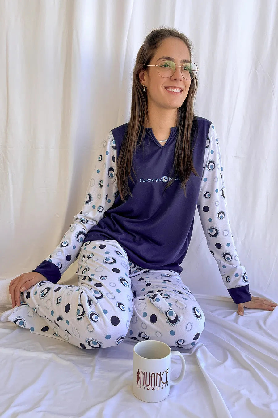 04044 - Pijama Feminino Longo com Detalhe em V na Gola - Nuance