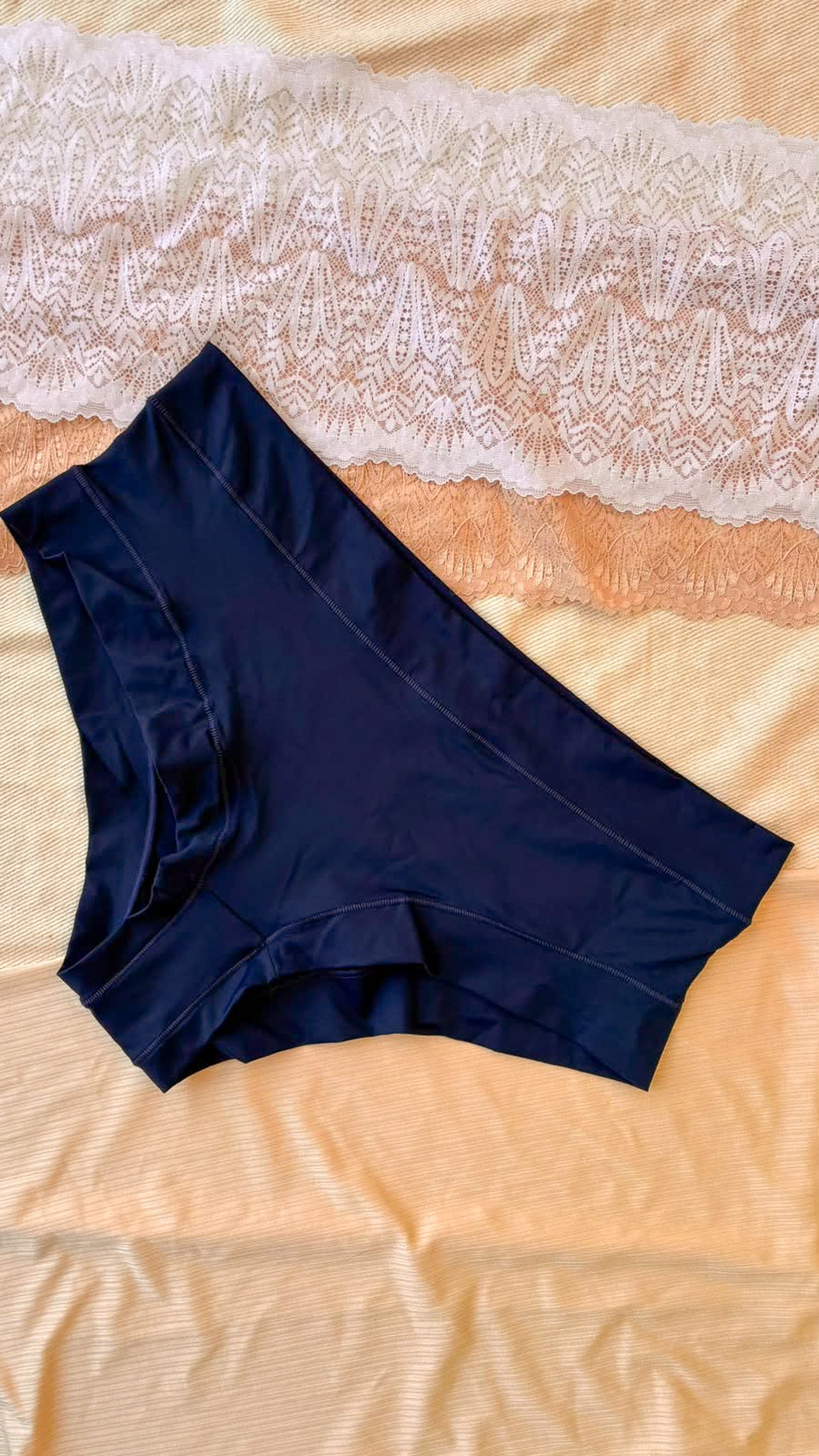 04106 - Calcinha Ponto Aberto Plus Size sem Elástico em Microfibra