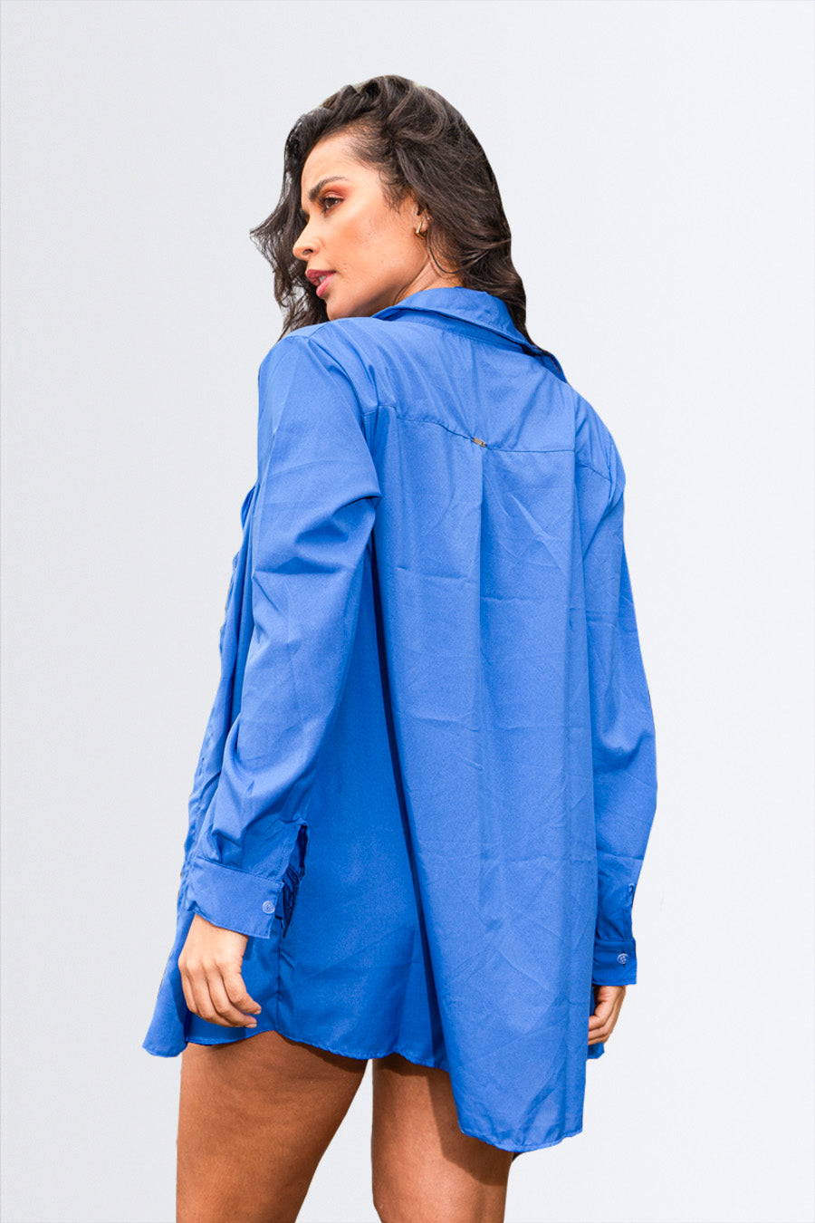 04130 - Camisa Feminina Manga Longa Clássica de Botões