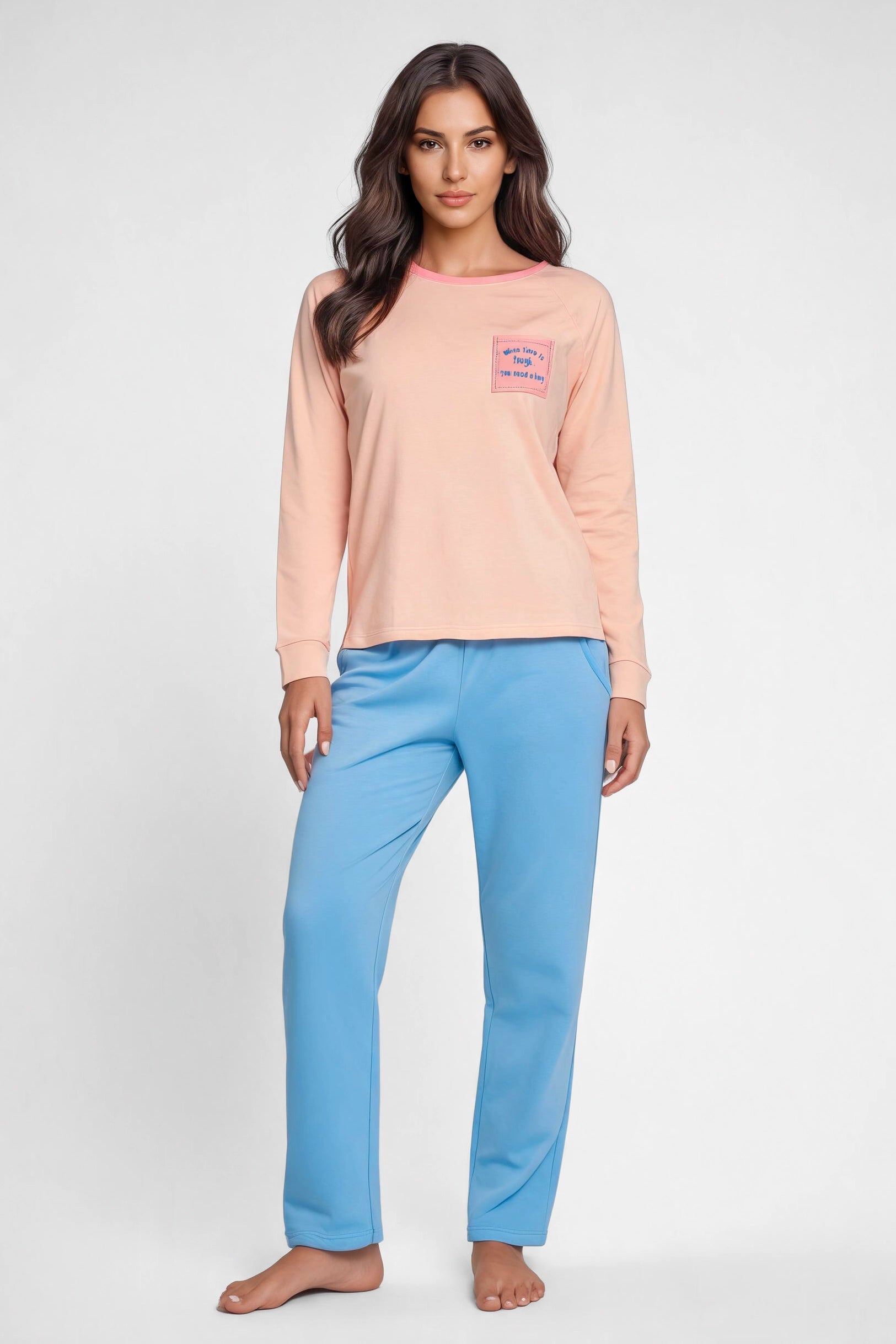 04147 – Pijama Longo Feminino em Moletinho