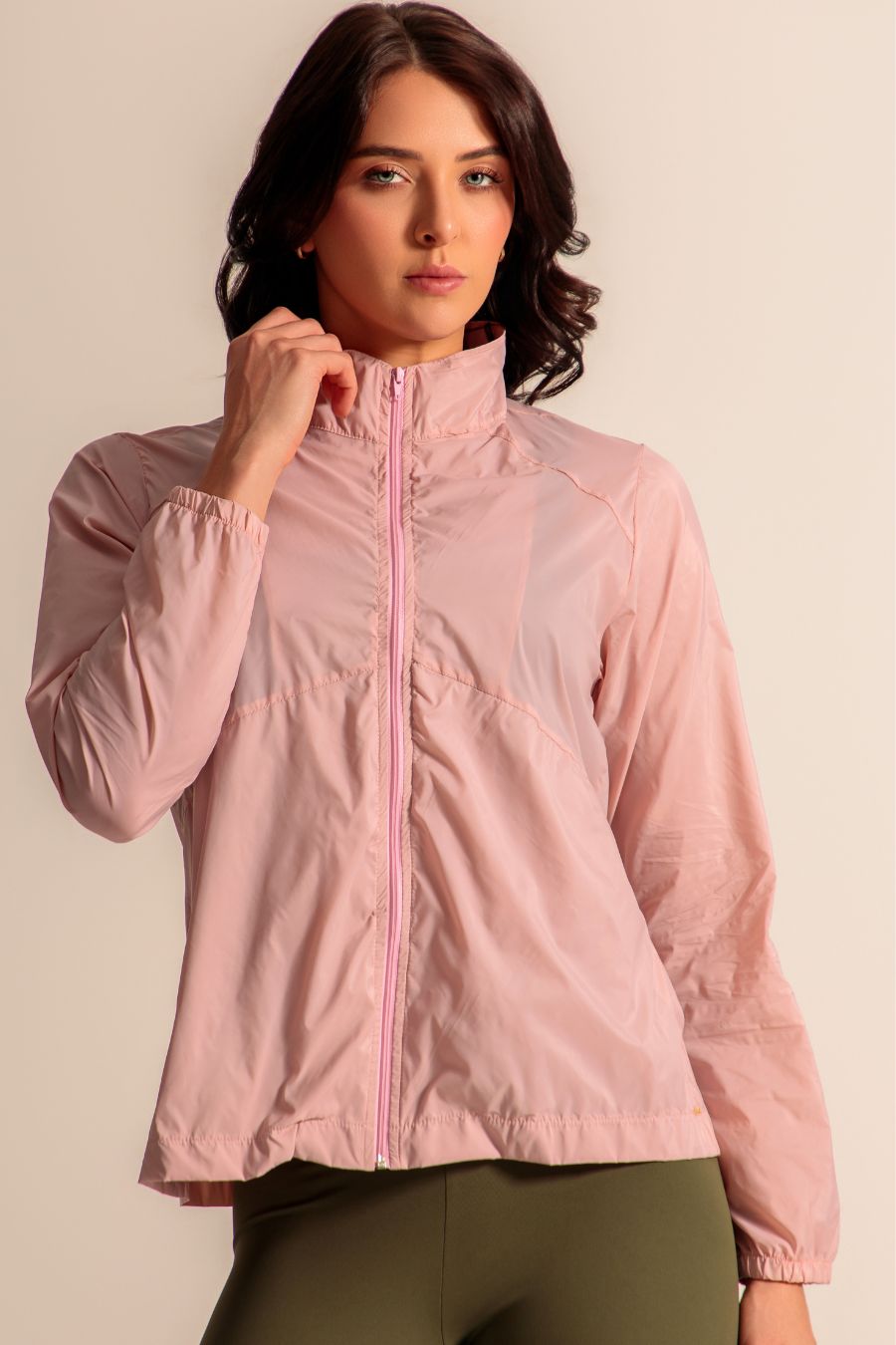 04251 – Corta-Vento Feminino Ultra Light Impermeável com Zíper e Bolso
