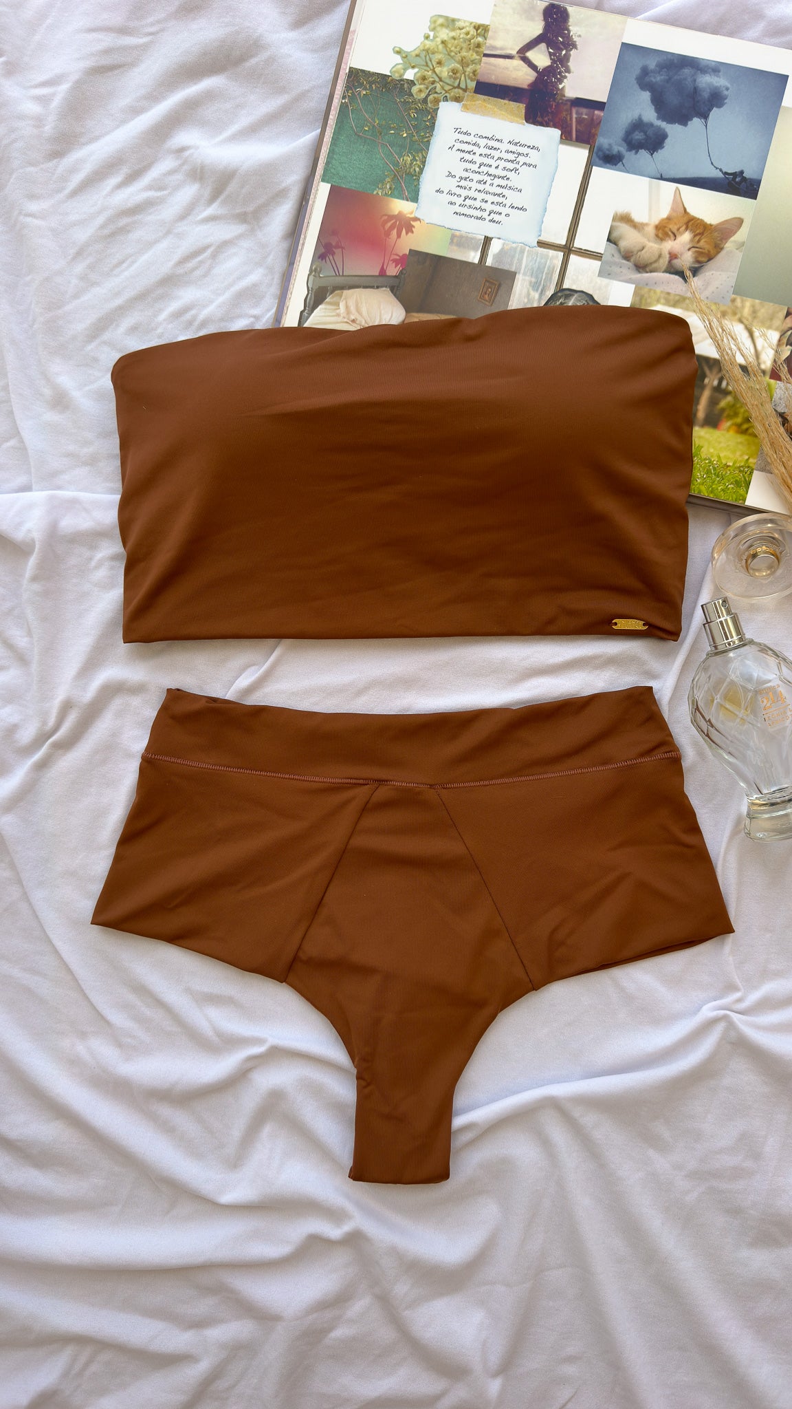 04269 - Conjunto Top Reto Sem Alça e Calcinha Pala com Lateral Dupla