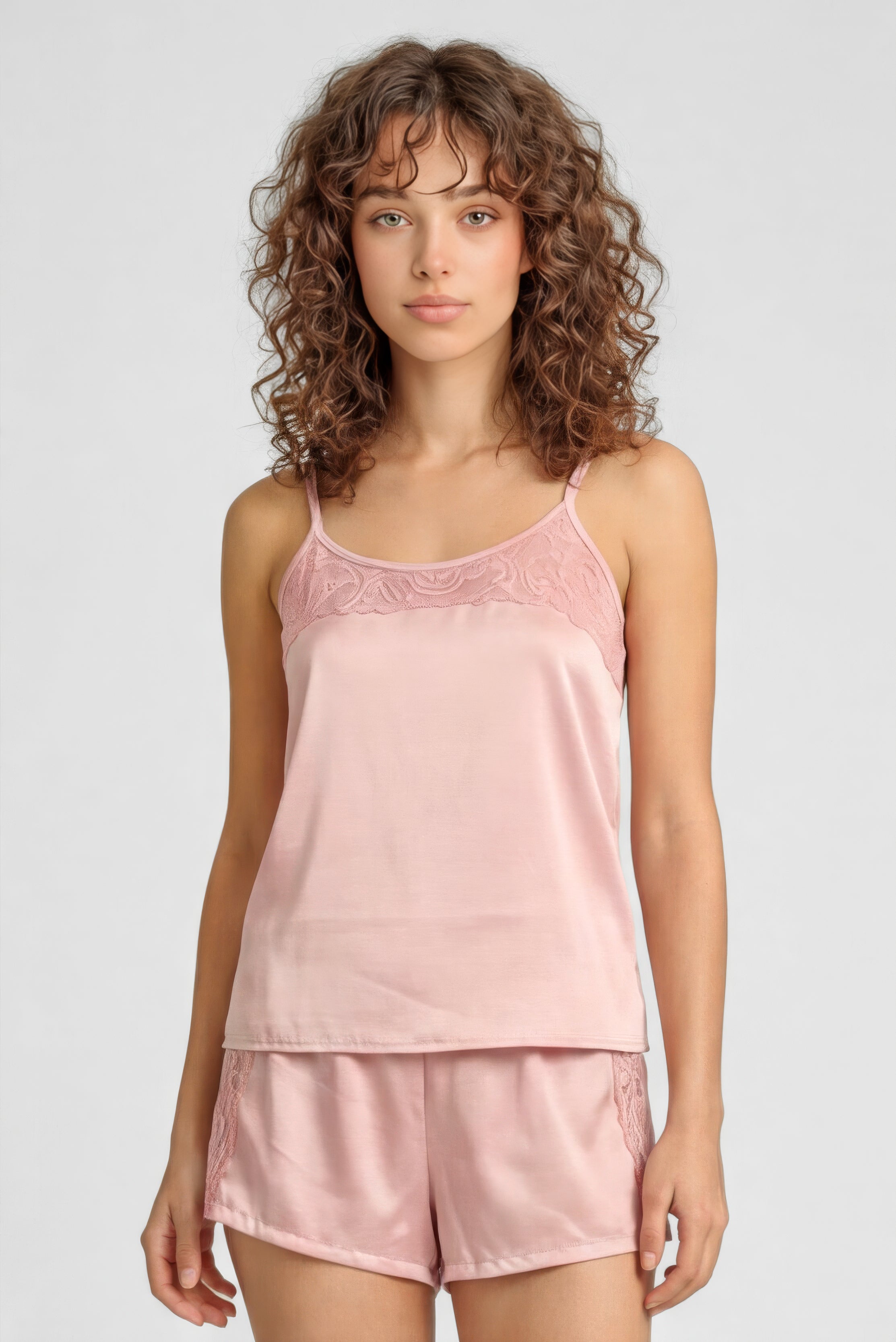 04277 - Baby Dool no Tecido Gloss com Detalhes em Renda na Blusa e no Short e Ponteiras Personalizadas