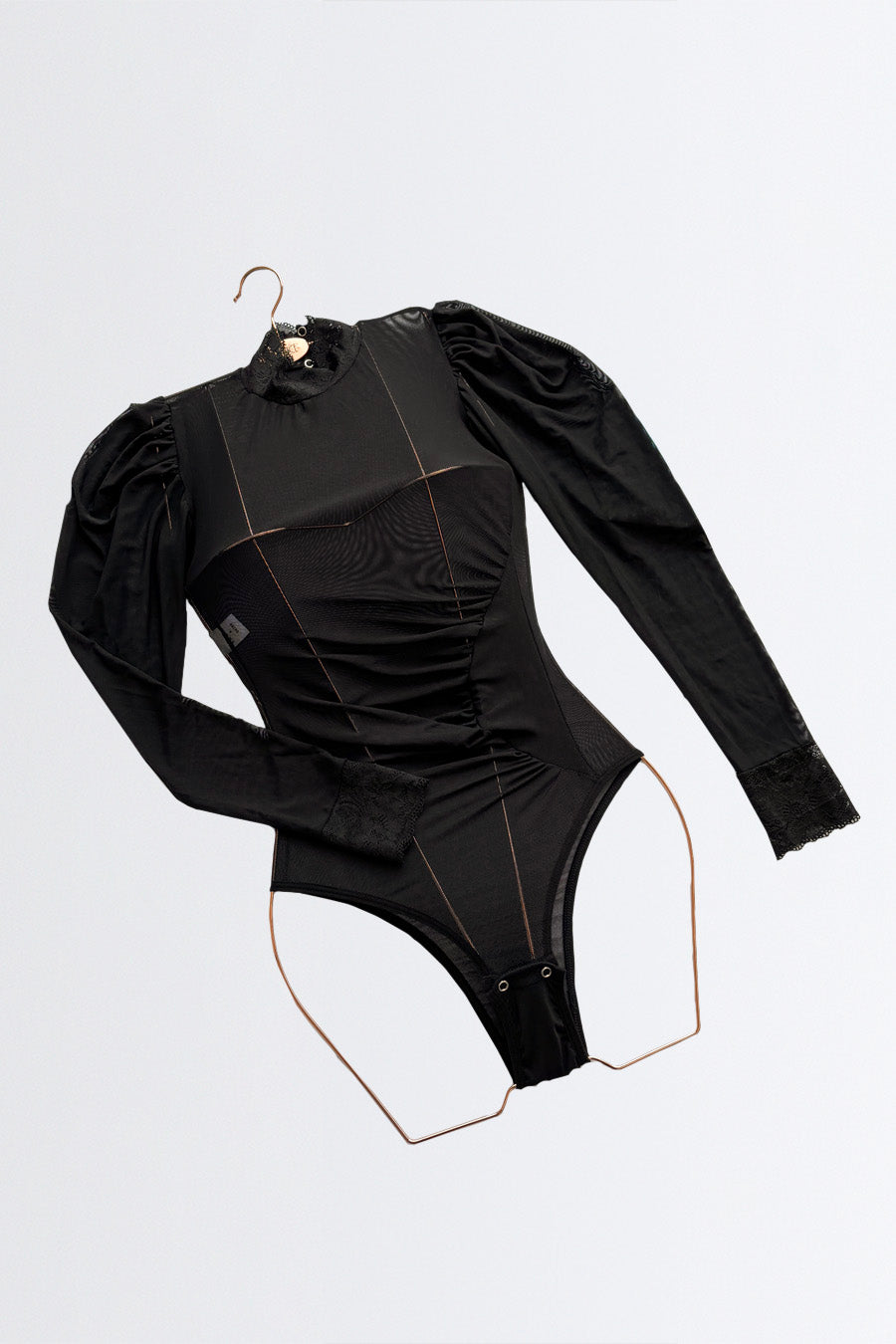 04286 - Body Manga Longa com Recorte e Mangas Drapeada