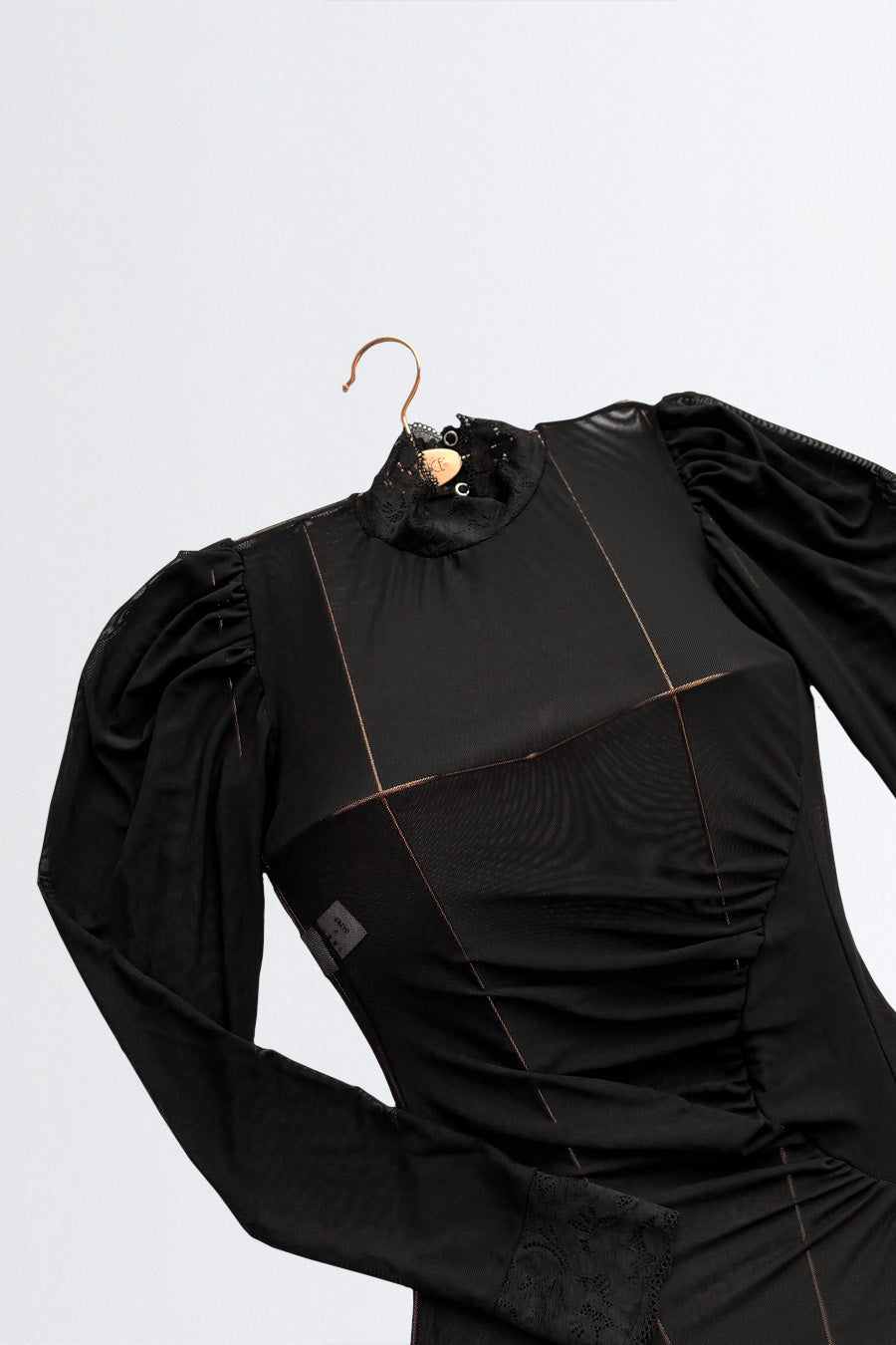 04286 - Body Manga Longa com Recorte e Mangas Drapeada