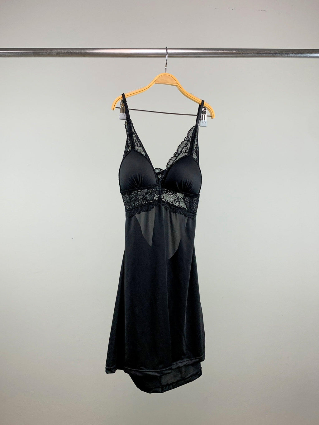 Camisola com Bojo e Renda - Nuance