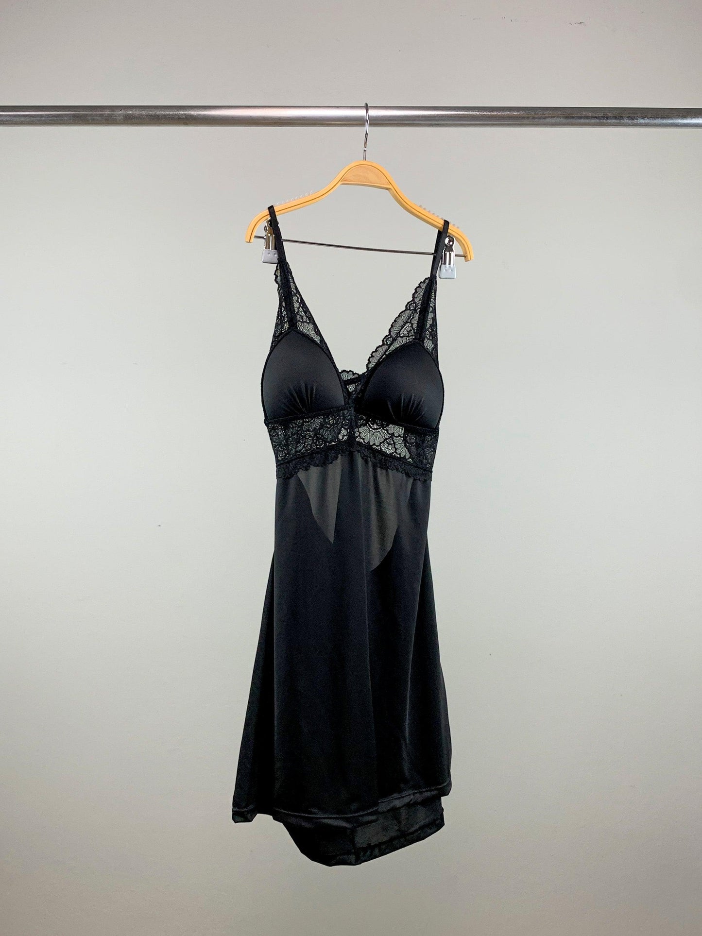 Camisola com Bojo e Renda - Nuance