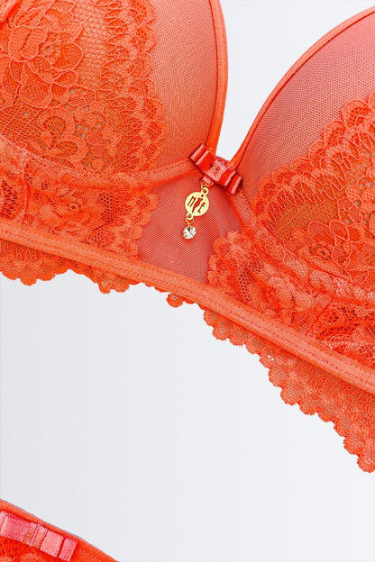 Conjunto Cropped com Bojo e Renda + Calcinha Fio com Recortes e Transparências - Nuance
