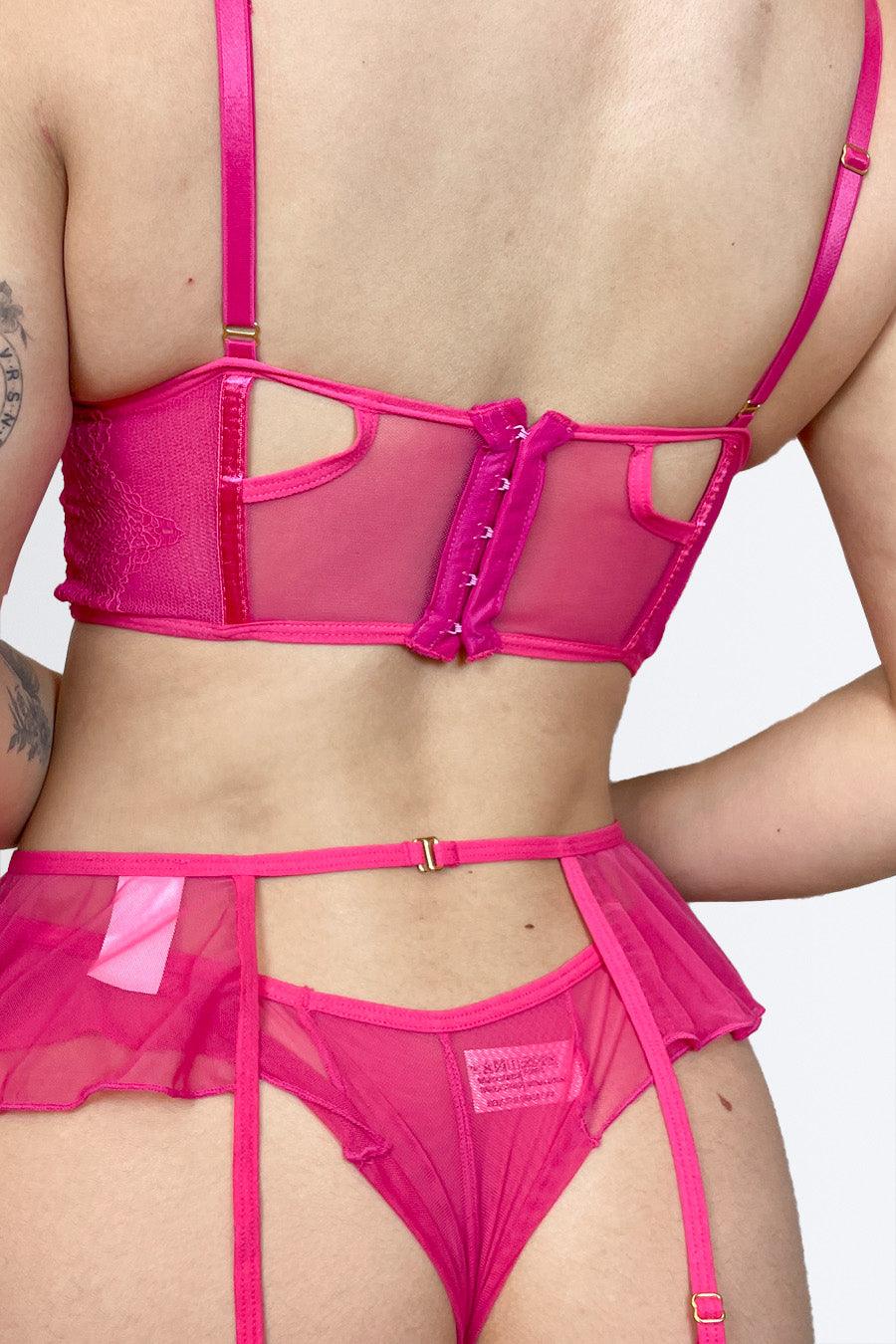 Cropped com Transparências e Recortes Conjunto Calcinha e Liga - Nuance