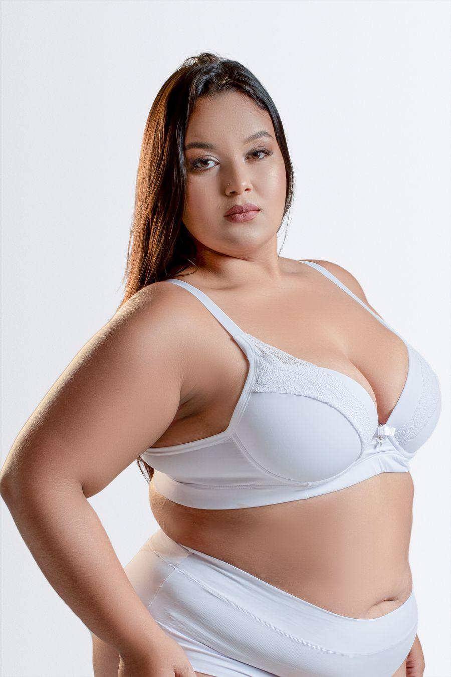Soutien Plus Size com Base e Recorte de Renda no Bojo - Nuance